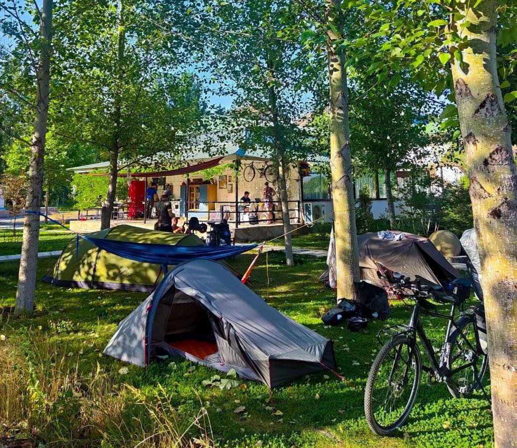Crossway Camping Yeghegnadzor Exterior photo