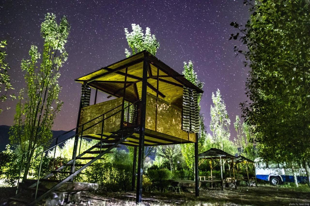 Crossway Camping Yeghegnadzor Exterior photo